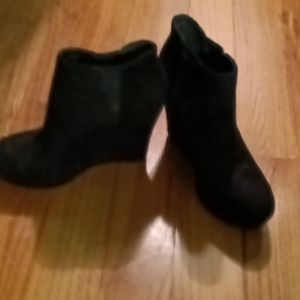 Jessica Simpson wedge suede boots